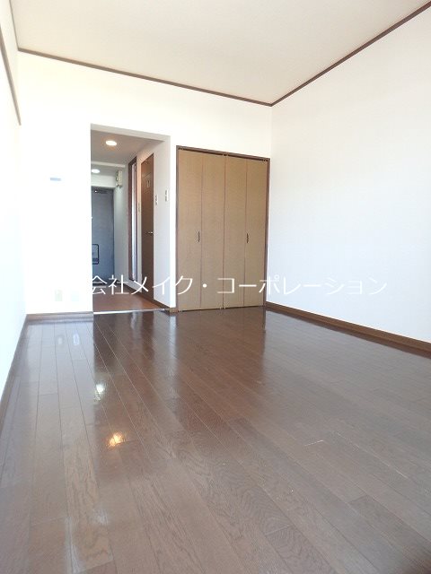 メゾンマコイ原 ベッドルーム