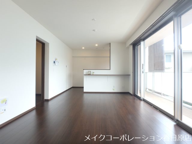 写真は同型タイプ 風河 リビング