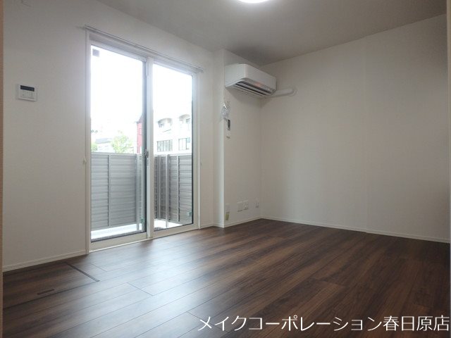 オーブ リビング