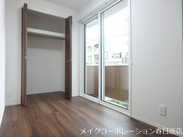 写真は同型タイプ オーブ ベッドルーム