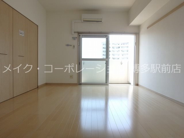 ※写真は棟内別部屋参考写真 リファレンス東公園 ベッドルーム