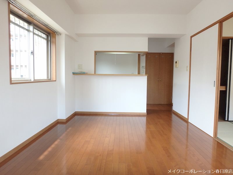 アプリコート春日 リビング