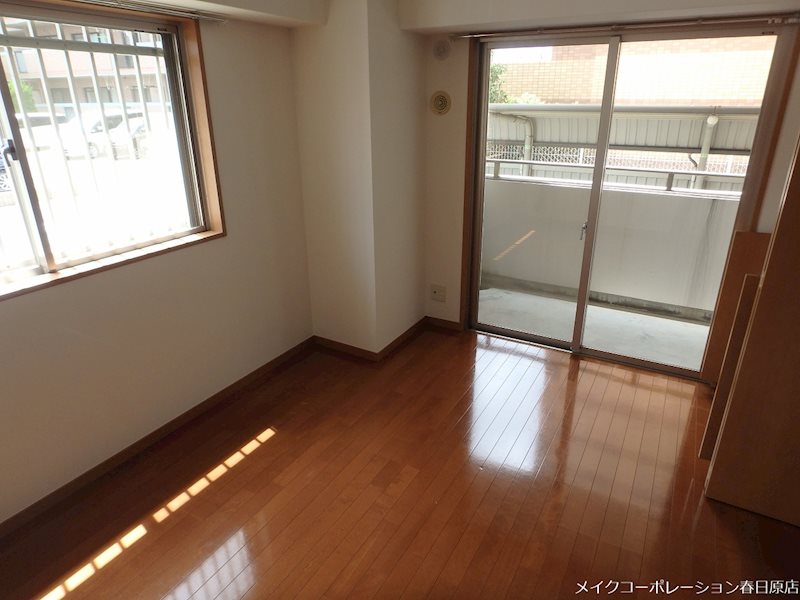 アプリコート春日 ベッドルーム