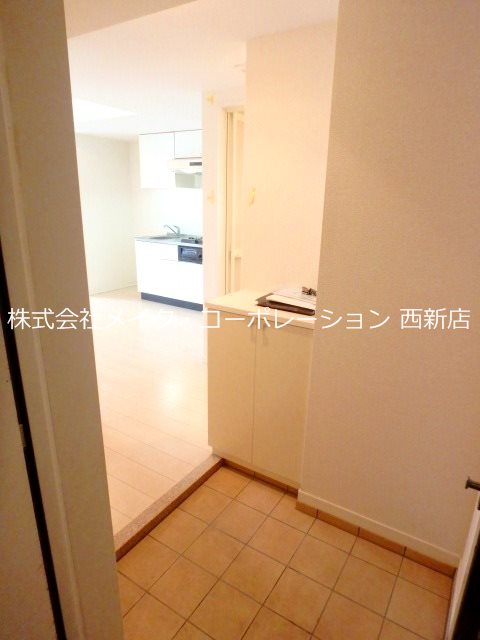レジディア西新【Ｇタイプ】 玄関