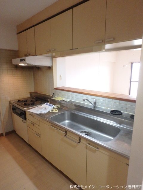 リビエールＫＡＳＵＧＡ キッチン