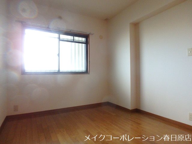 写真は同型タイプ フレグランス春日 ベッドルーム