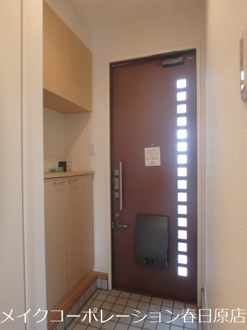 ピースリーTS 玄関