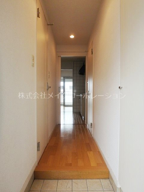 キャメロットハイネス 玄関