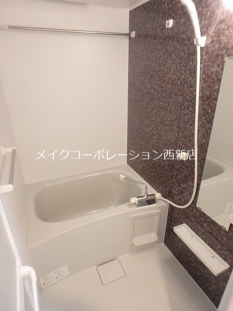 quador西新 風呂画像