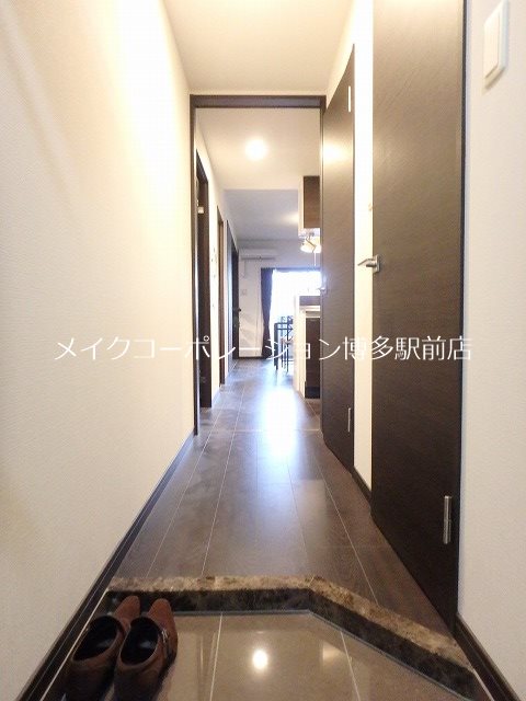 同物件別部屋引用・現状優先です。 アルファシオベイス博多 玄関