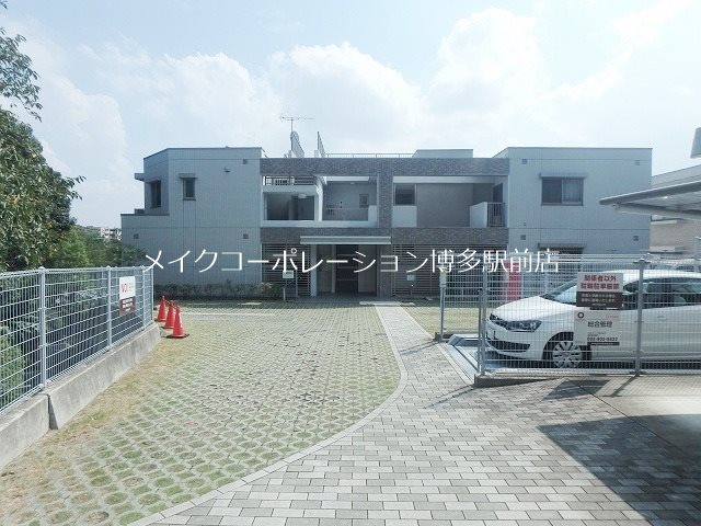 アルカス西公園 外観