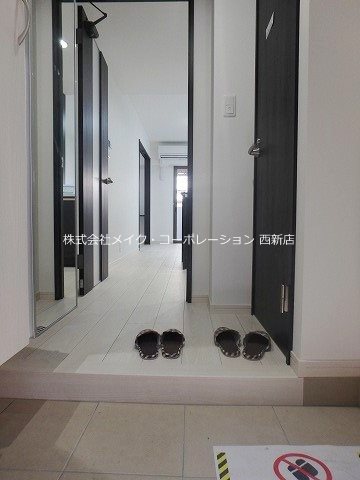 LIBTH西新Ⅱ～ネット無料～ 玄関
