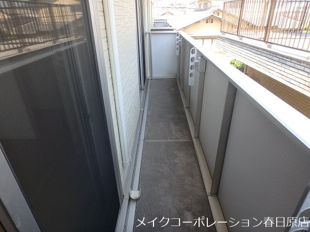 グリシーナ ベランダ