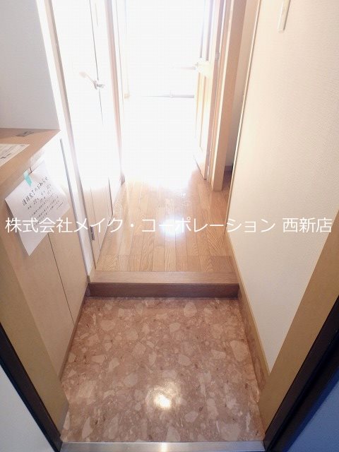 玄関 Nラヴィーヌ荒江~ネット無料~ 玄関