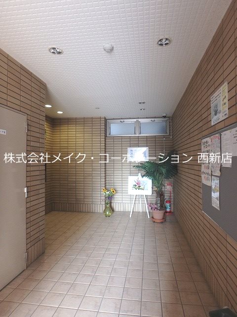 ロビー Nラヴィーヌ荒江~ネット無料~ その他外観2