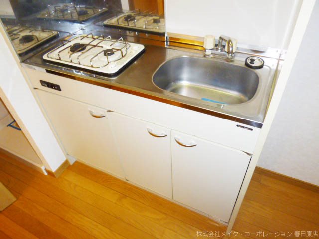 写真は同型タイプ リーセント春町 キッチン