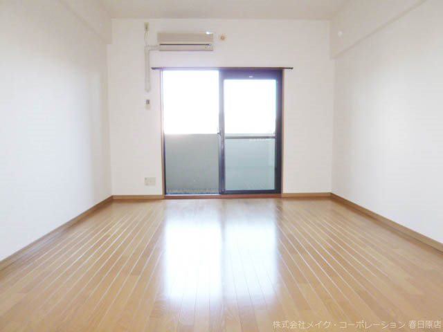 写真は同型タイプ リーセント春町 ベッドルーム