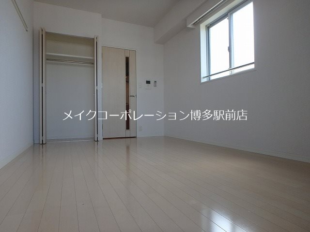 ピュアドームエクサイト博多 リビング