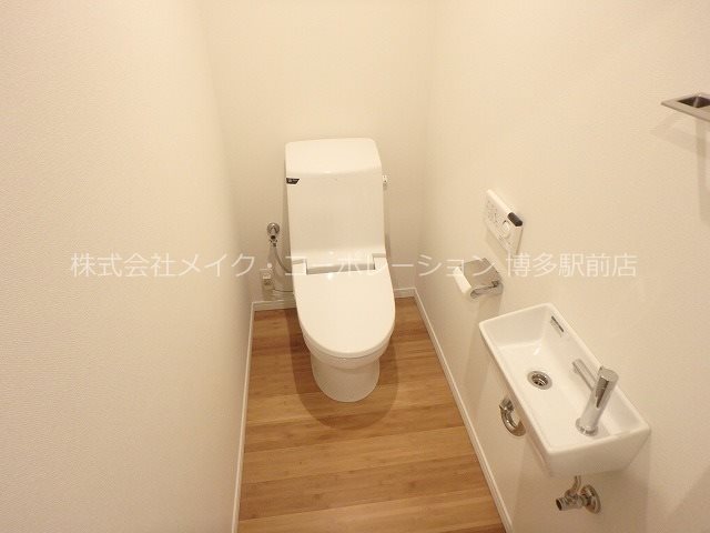 トイレ アイサフィール博多駅東 その他2