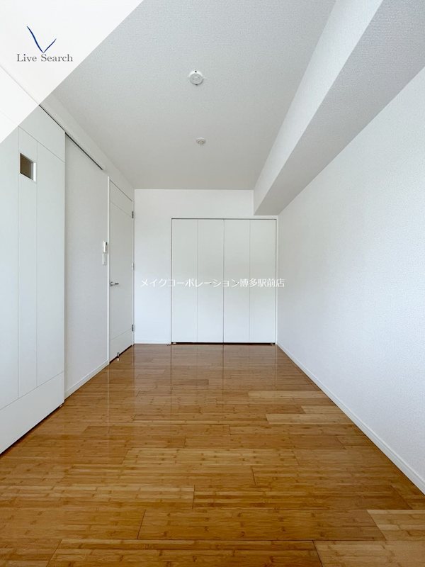 ※写真は棟内別部屋参考写真です リンデス ベッドルーム