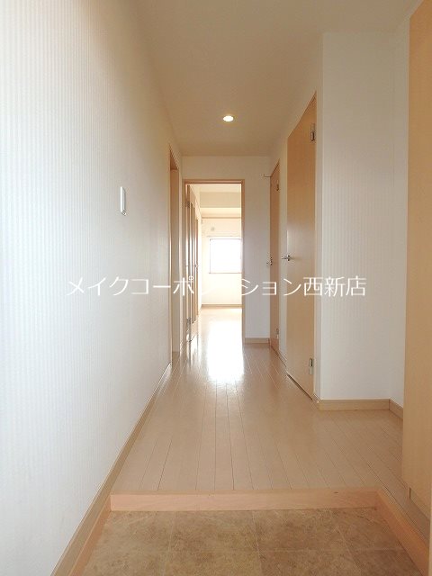 サンライフカナヤマ 玄関