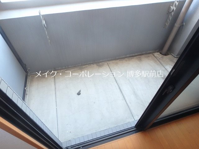 ピュアドーム箱崎ステーション ベランダ