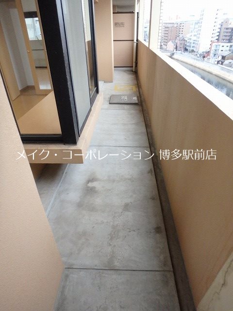 ピュアドームステイツ博多 ベランダ