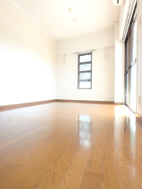 リビング パークハイツ三和 リビング