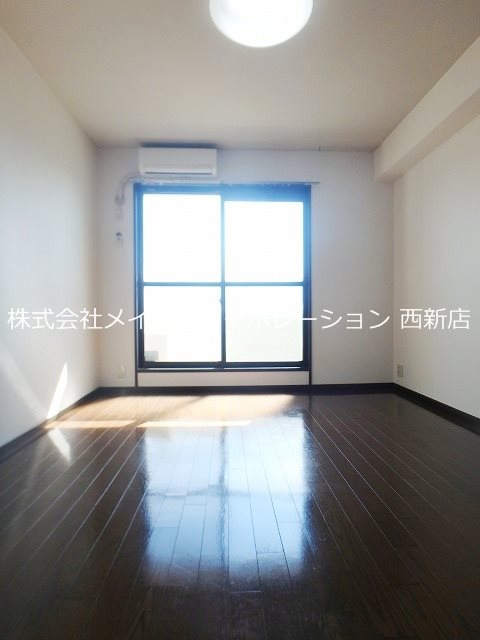 セラフィン西新南 ベッドルーム