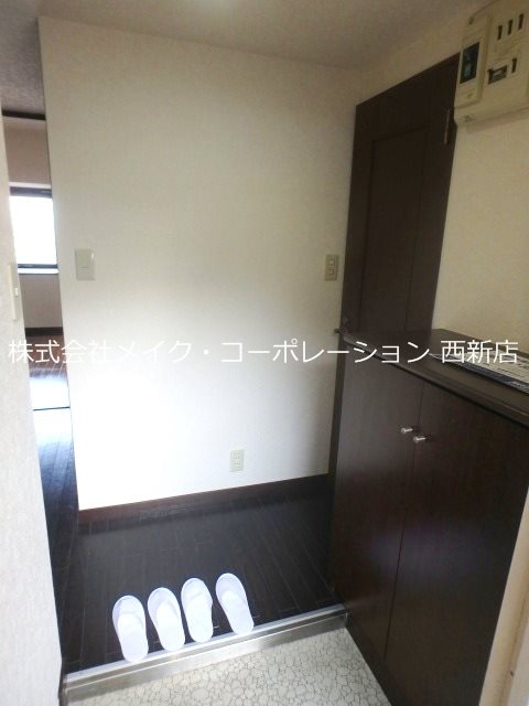 ラ・レジダンス・ド・西新 玄関