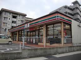 Quintet　Minami　Fukuoka コンビニ