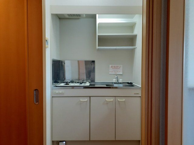 ヒュースロア井尻 キッチン