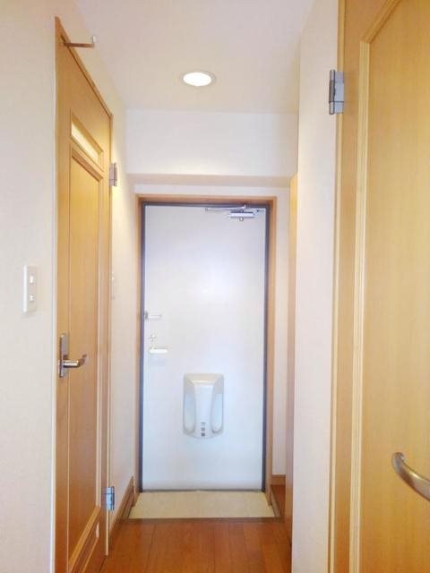 ヒュースロア井尻 玄関