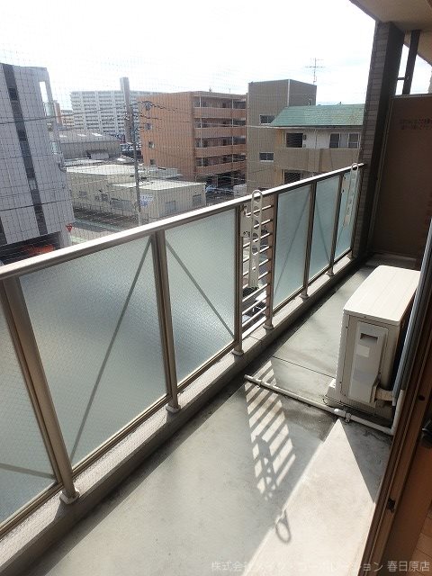 写真は同型タイプ プレステージ板付 ベランダ