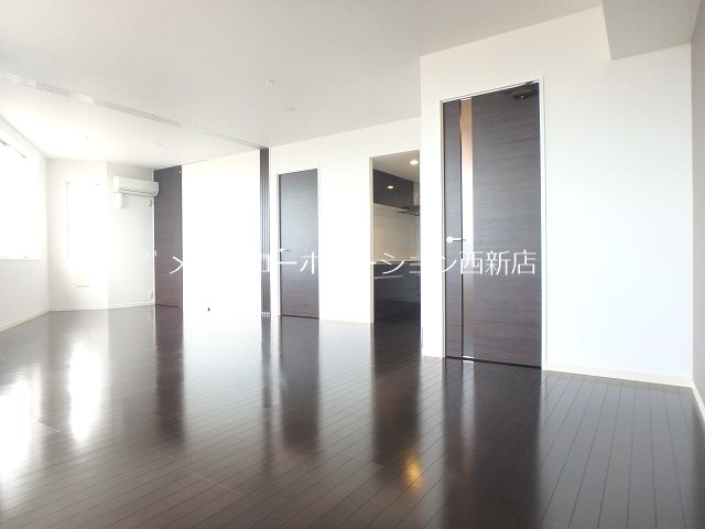 ラクレイス西新レジデンシャルタワー その他6