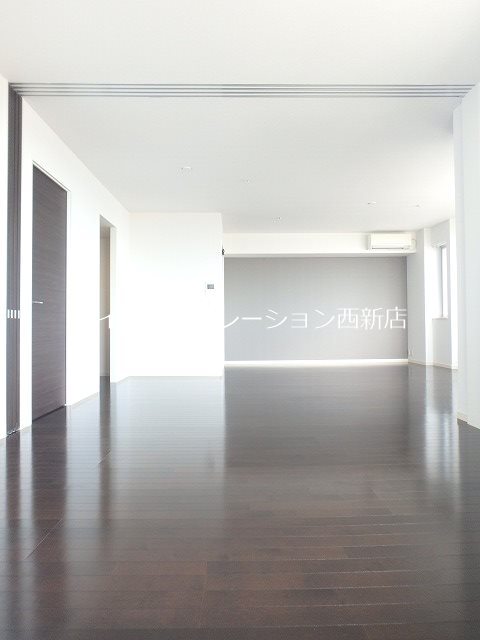 ラクレイス西新レジデンシャルタワー その他10