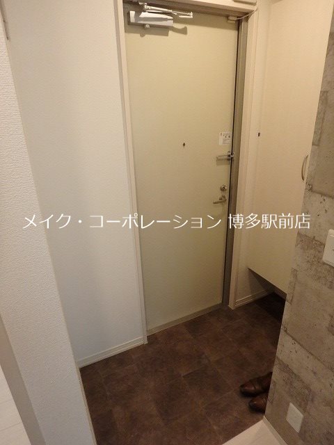 ブルーミングガーデン 玄関