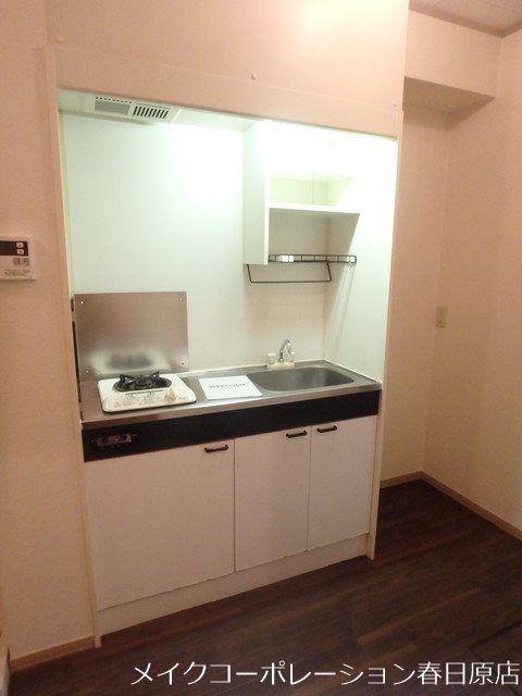 写真は同型タイプ セジュール・エラン キッチン