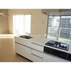 ラクレイス西新レジデンシャルタワー キッチン