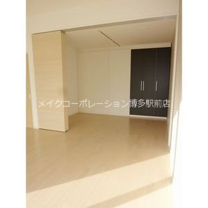 ラクレイス西新レジデンシャルタワー ベッドルーム