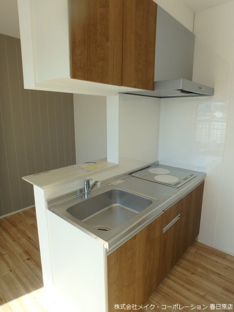 写真は同型タイプ パティオ五十川Ⅰ キッチン