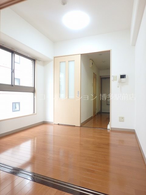 リビング リファレンス博多駅前 リビング