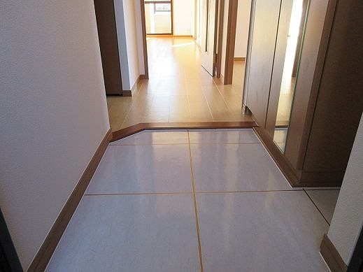 テングッド祖原 玄関