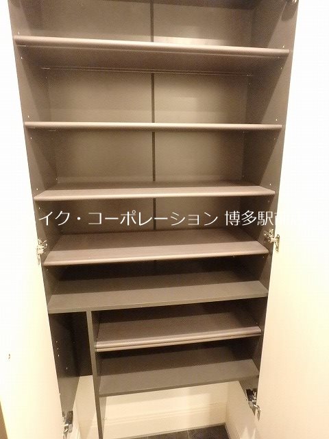 玄関 D-room博多駅南 玄関