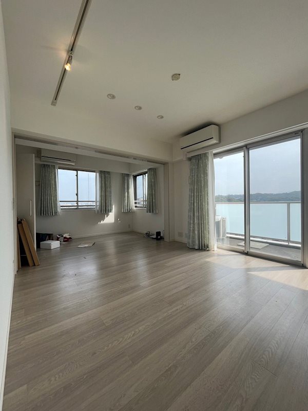 リビング ウェリス平尾山荘 リビング