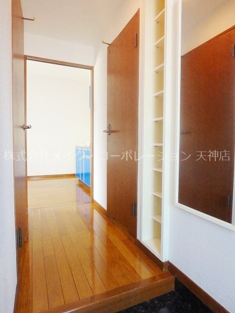 プラムハウス 玄関