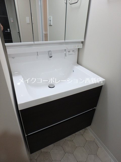 洗面所 APエルテージ地行【B・Ⅰタイプ】 その他2