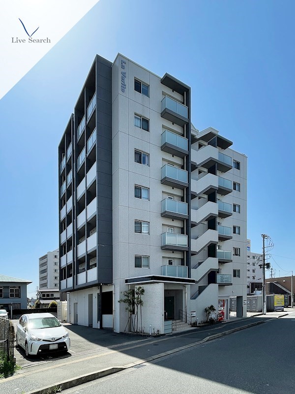 ラヴェリテ筑紫通り 301号室 外観