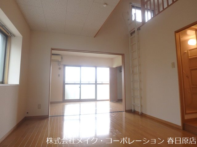 ラシュレコート リビング