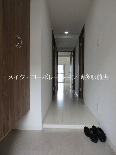 玄関 ネクスト吉塚 リビング